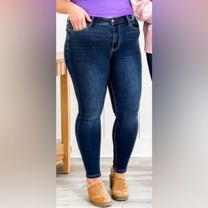 Judy Blue Jeans 16W NWT